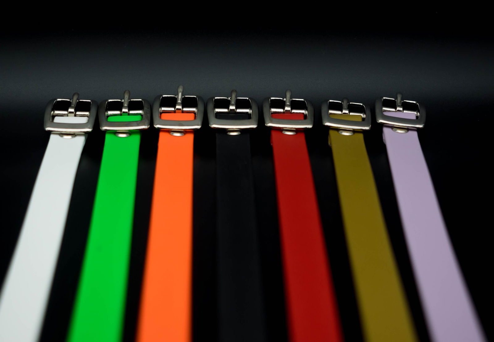 Ultra Restriktiver Ballknebel mit Riemen - silencilicone