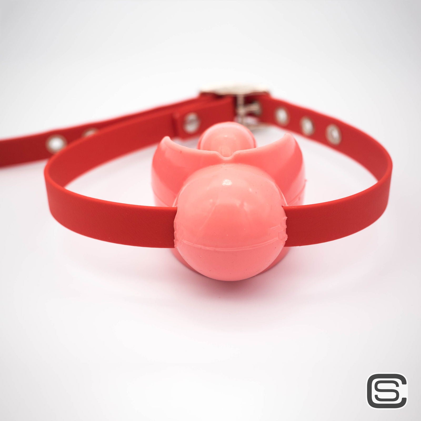 Ultra Restriktiver Ballknebel mit Riemen - silencilicone